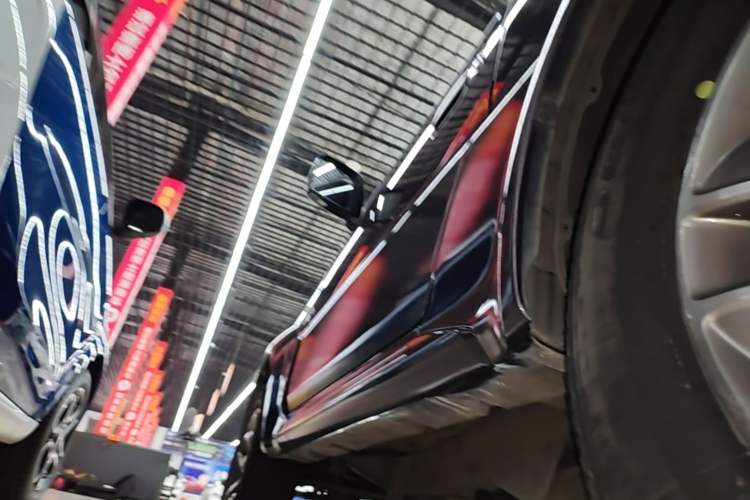 Used Suzuki Jimny 2015 1.3 AT JLX Left Side Sill