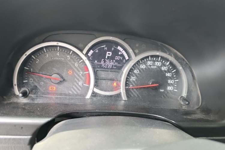 Used Suzuki Jimny 2015 1.3L AT JLX Navigation Edition Odometer Close Up