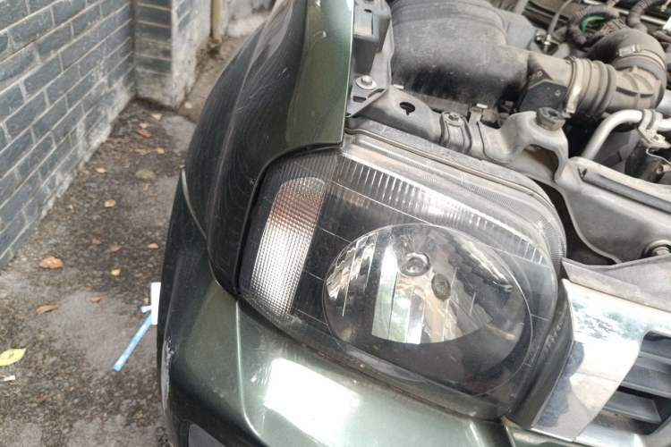 Used Suzuki Jimny 2015 1.3 AT JLX Right Front Headlight