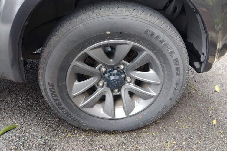 Used Suzuki Jimny 2015 1.3 AT JLX Right Front Wheel Hub