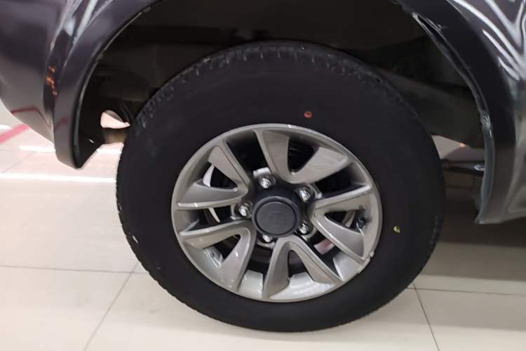 Used Suzuki Jimny 2015 1.3 AT JLX Right Rear Wheel Hub