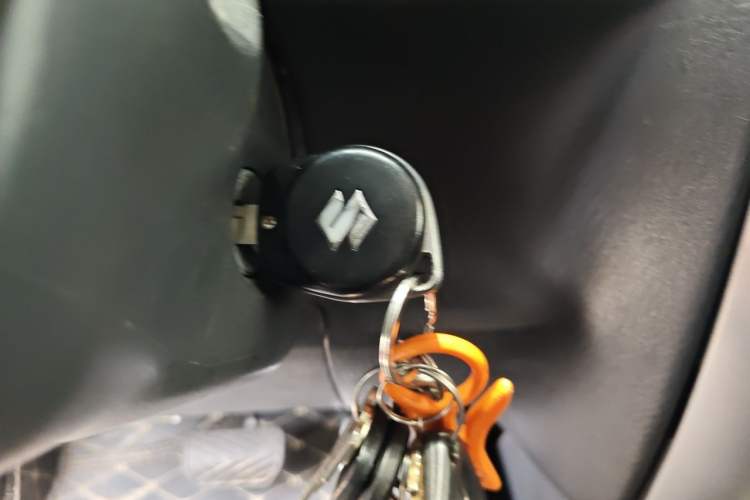 Used Suzuki Jimny 2015 1.3L AT JLX Navigation Edition Vehicle Key