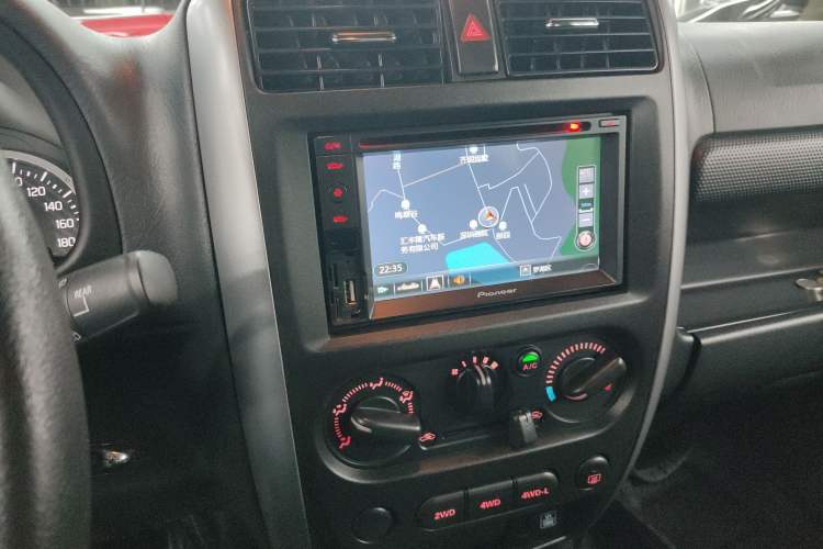 Used Suzuki Jimny 2015 1.3L AT JLX Navigation Edition Audio And AC Panel
