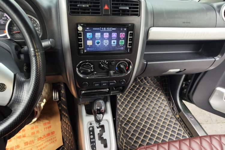 Used Suzuki Jimny 2015 1.3L AT JLX Navigation Edition Audio And AC Panel