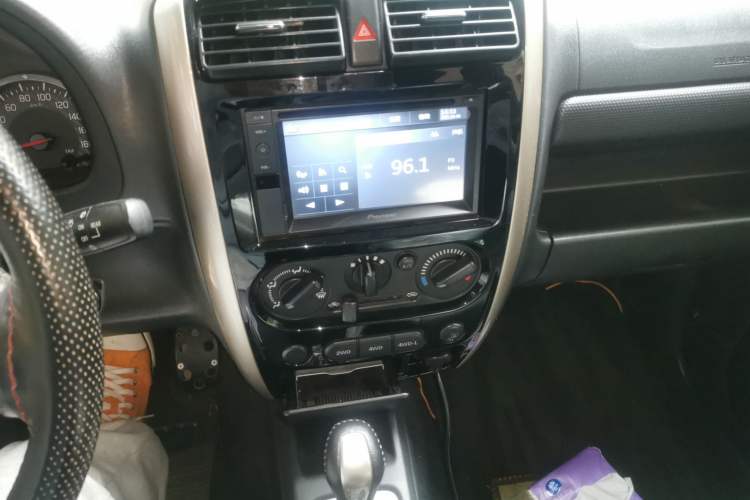 Used Suzuki Jimny 2015 1.3 AT Mode3 Navigation Edition Audio And AC Panel