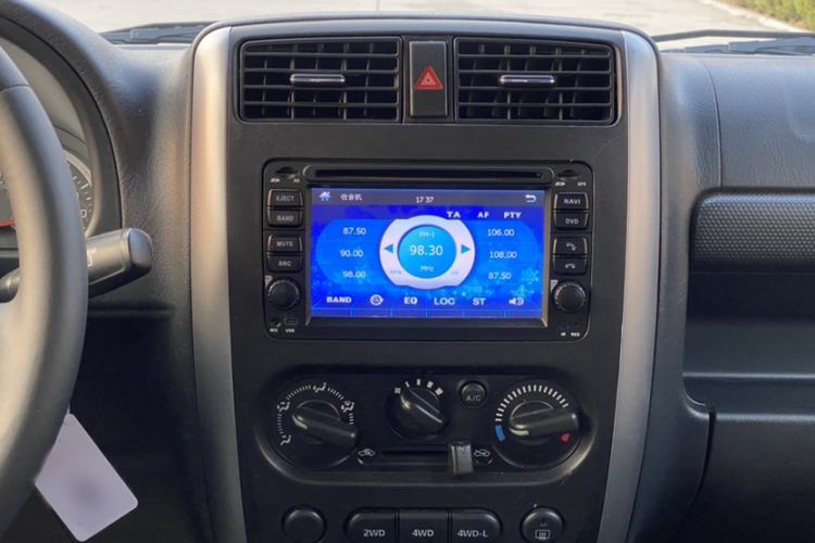 Used Suzuki Jimny 2015 1.3 AT JLX Audio And AC Panel