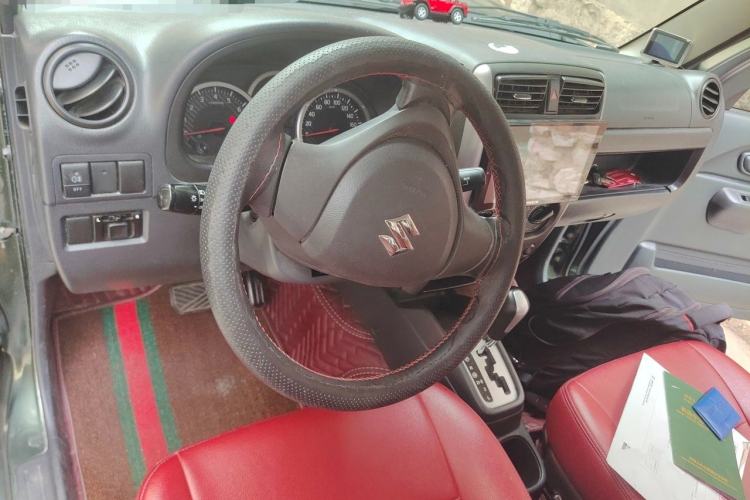 Used Suzuki Jimny 2015 1.3L AT JLX Navigation Edition Center Console