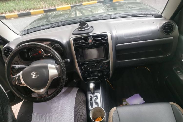 Used Suzuki Jimny 2015 1.3 AT Mode3 Navigation Edition Center Console