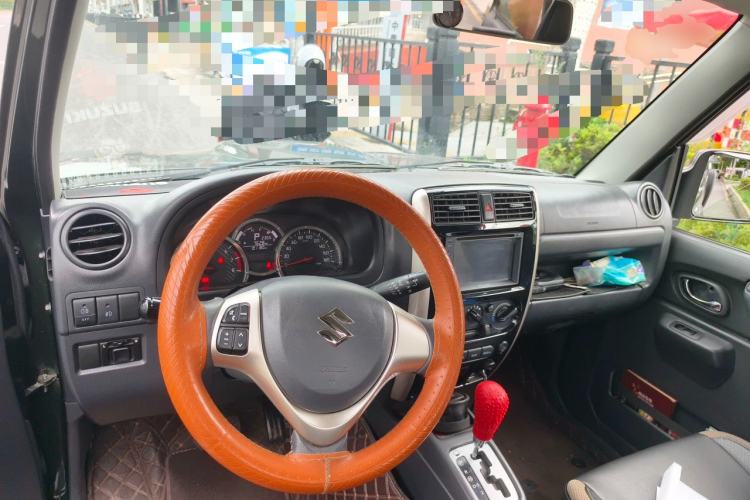 Used Suzuki Jimny 2015 1.3 AT Mode3 Navigation Edition Center Console