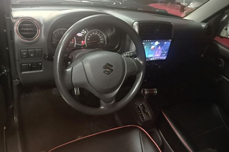 Used Suzuki Jimny 2015 1.3 AT JLX Center Console