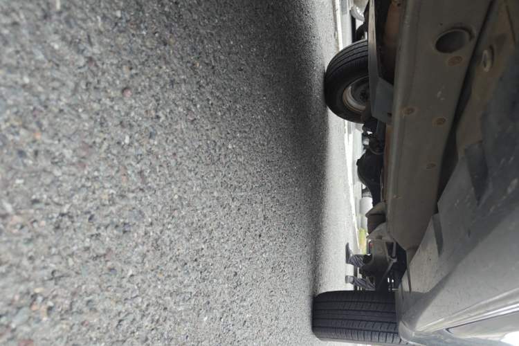 Used Suzuki Jimny 2015 1.3 AT JLX Chassis Front Left