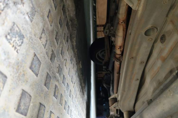 Used Suzuki Jimny 2015 1.3 AT JLX Chassis Front Left