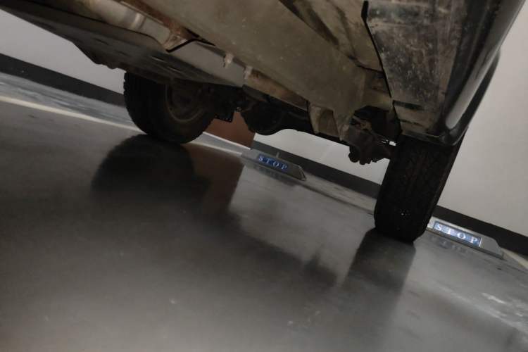 Used Suzuki Jimny 2015 1.3 AT JLX Chassis Front Left