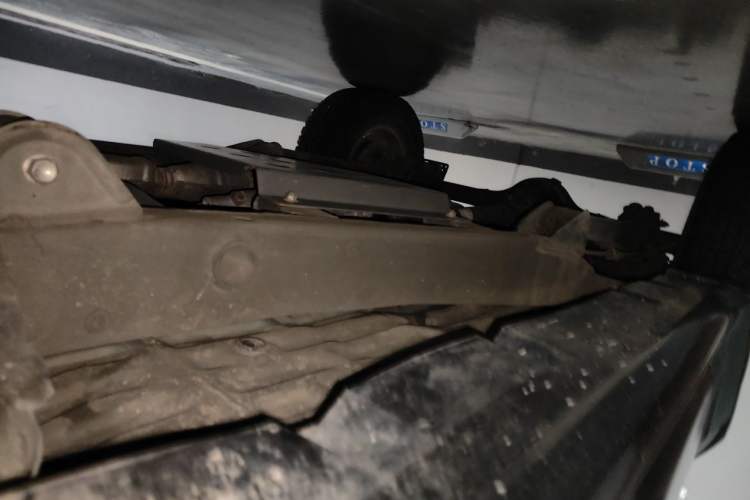 Used Suzuki Jimny 2015 1.3 AT JLX Chassis Front Right