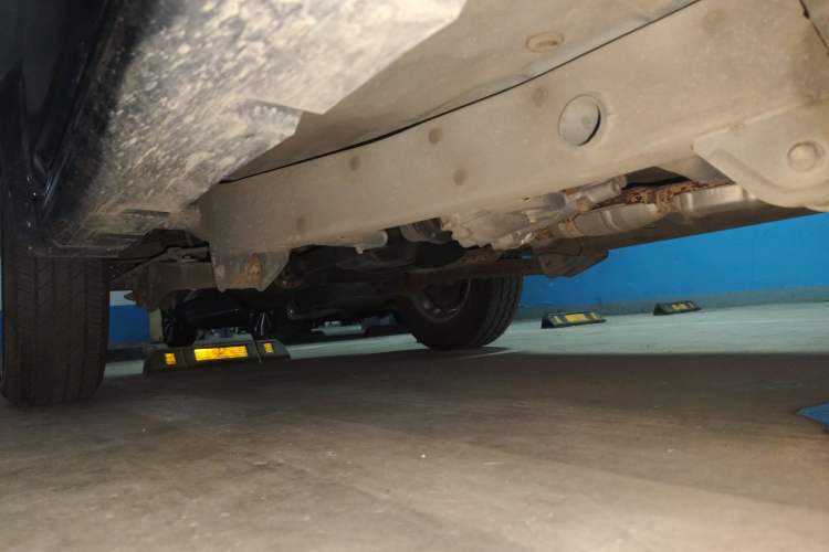 Used Suzuki Jimny 2015 1.3 AT JLX Chassis Front Right
