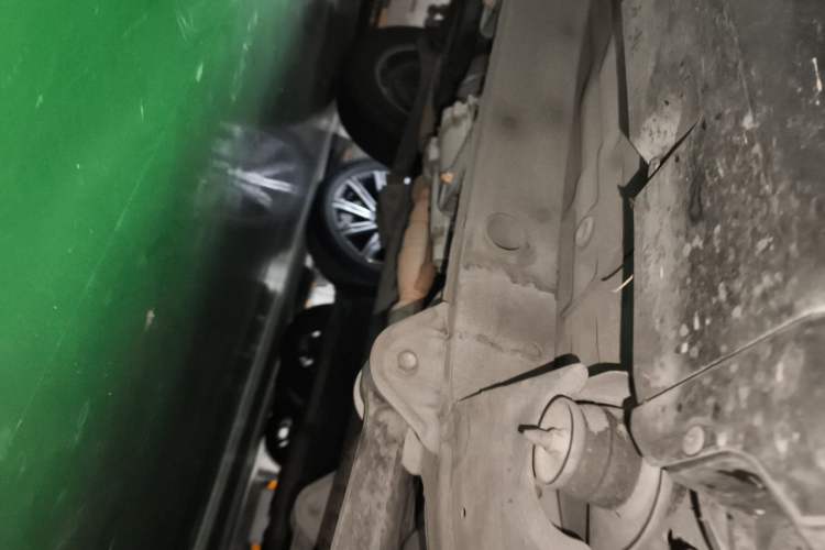 Used Suzuki Jimny 2015 1.3 AT JLX Chassis Front Right