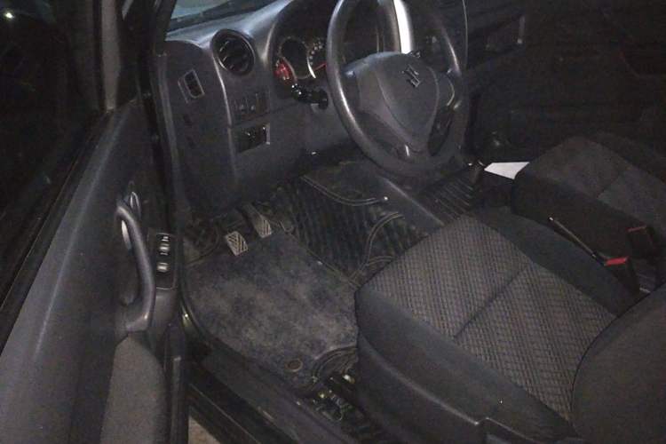 Used Suzuki Jimny 2015 1.3 MT JLX Driver Seat