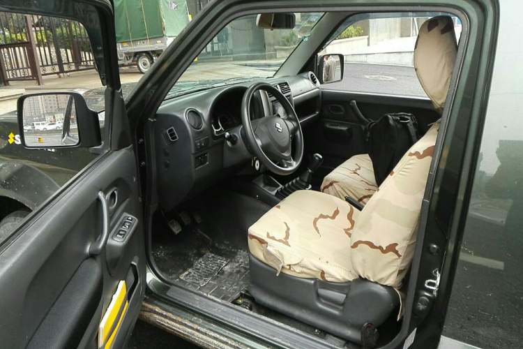 Used Suzuki Jimny 2015 1.3 MT JLX Navigation Edition Driver Seat