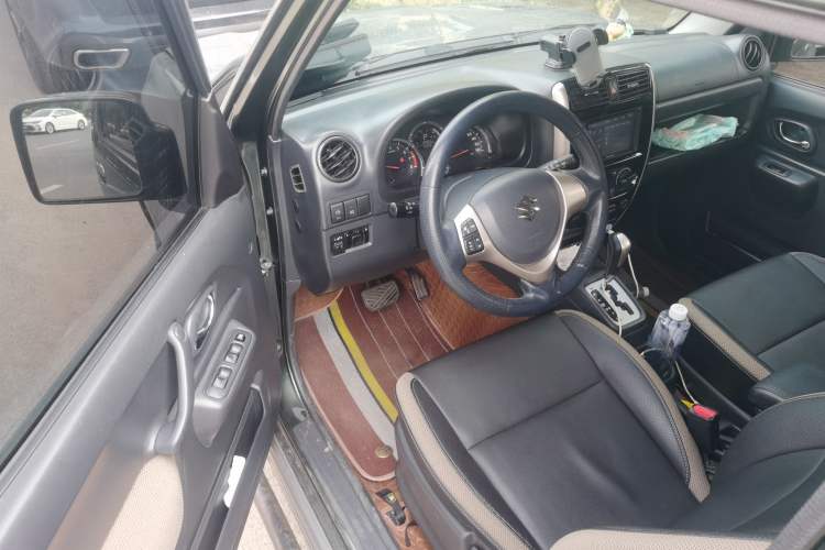 Used Suzuki Jimny 2015 1.3 AT Mode3 Navigation Edition Driver Seat