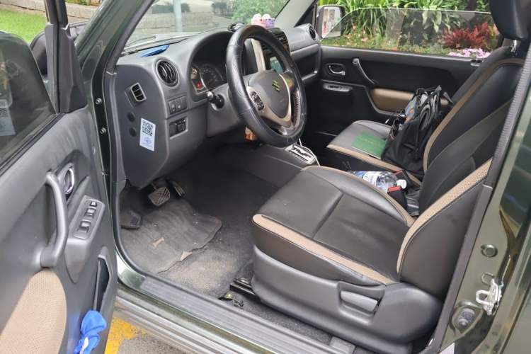 Used Suzuki Jimny 2015 1.3 AT Mode3 Navigation Edition Driver Seat