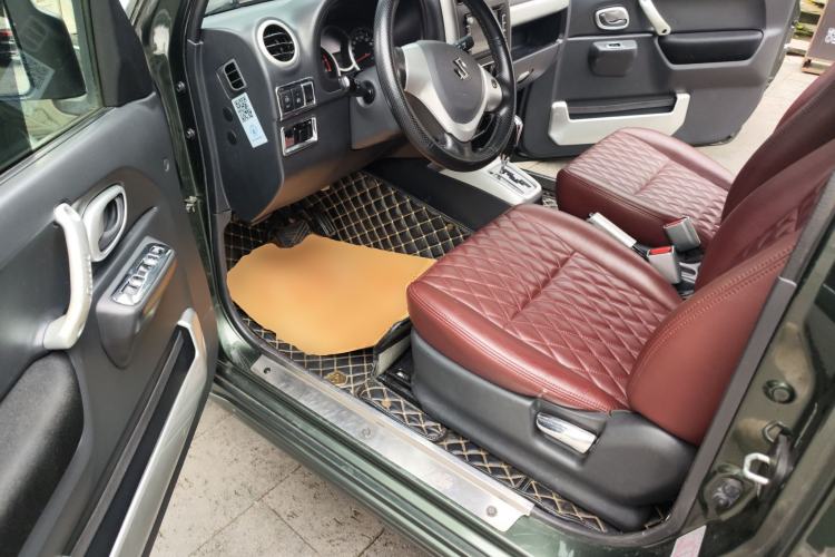 Used Suzuki Jimny 2015 1.3L AT JLX Navigation Edition Driver Seat