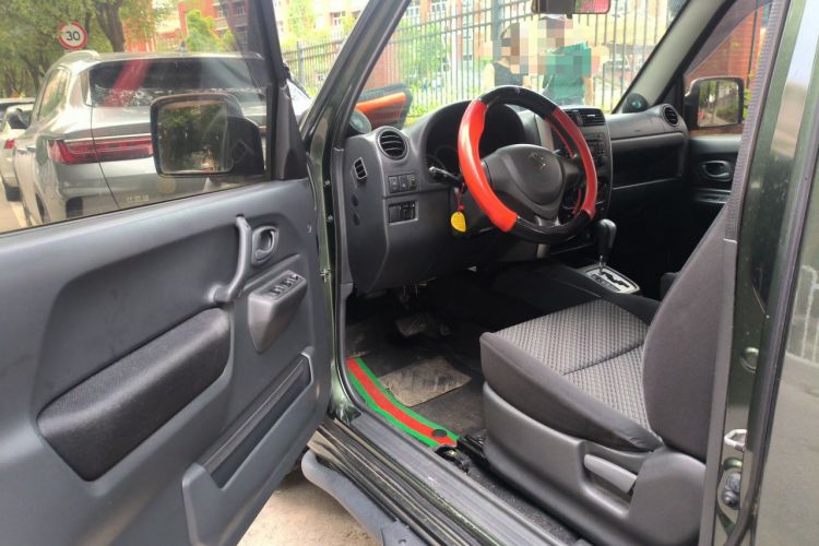 Used Suzuki Jimny 2015 1.3 AT JLX Driver Seat