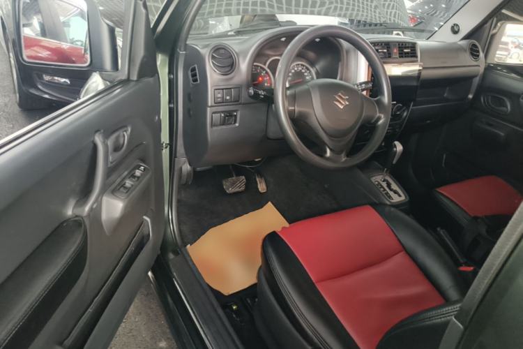 Used Suzuki Jimny 2015 1.3 AT JLX Driver Seat