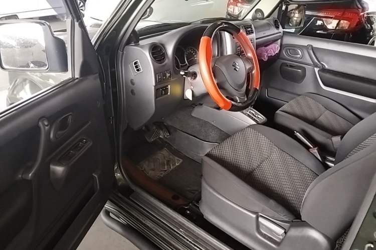 Used Suzuki Jimny 2015 1.3 AT JLX Driver Seat