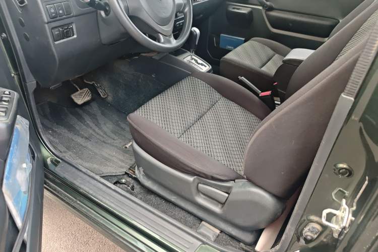 Used Suzuki Jimny 2015 1.3 AT JLX Driver Seat