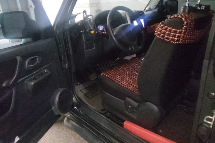 Used Suzuki Jimny 2015 1.3 AT JLX Driver Seat