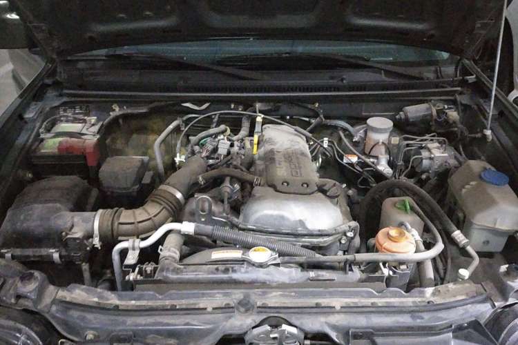 Used Suzuki Jimny 2015 1.3 MT JLX Engine Bay