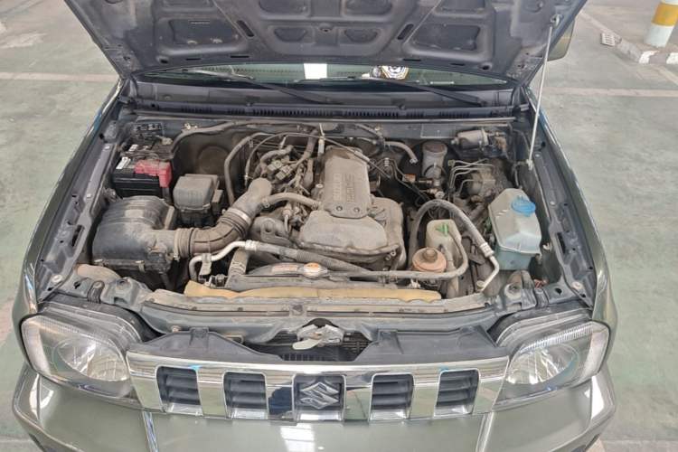 Used Suzuki Jimny 2015 1.3 AT JLX Engine Bay