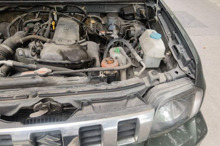 Used Suzuki Jimny 2015 1.3 AT JLX Engine Bay Left