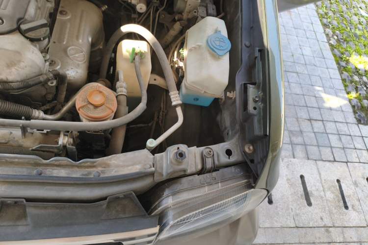 Used Suzuki Jimny 2015 1.3 AT Mode3 Navigation Edition Engine Bay Left