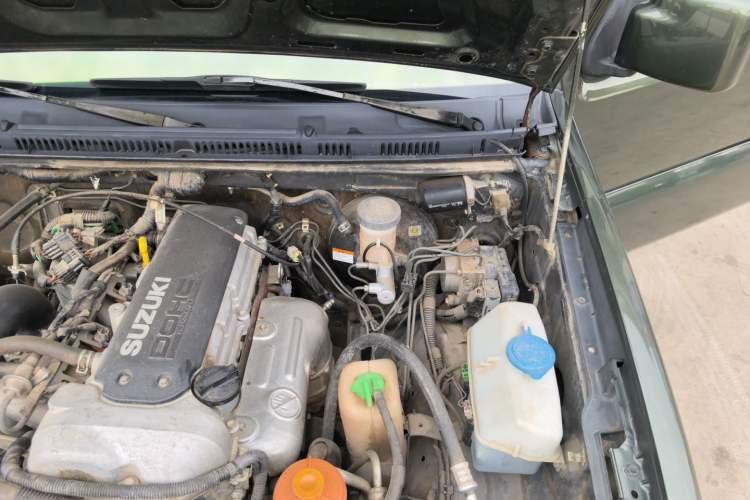 Used Suzuki Jimny 2015 1.3 AT JLX Engine Bay Left