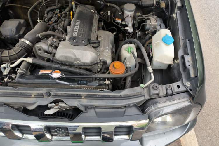 Used Suzuki Jimny 2015 1.3 AT JLX Engine Bay Left