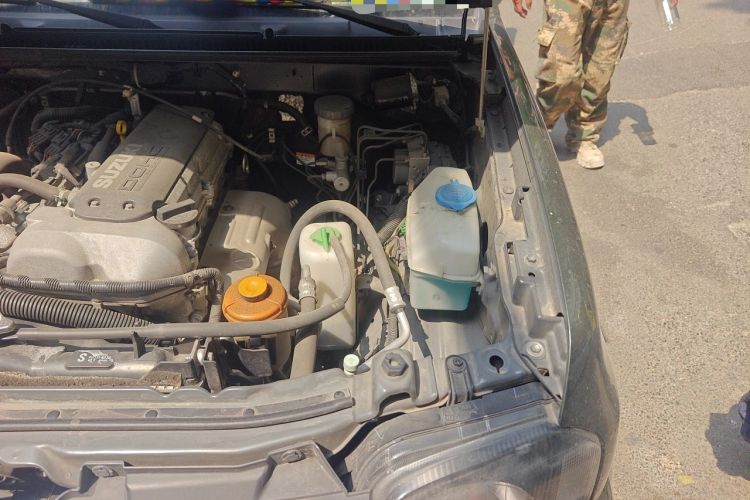 Used Suzuki Jimny 2015 1.3 AT JLX Engine Bay Left