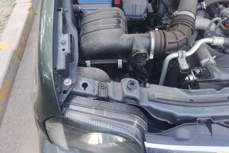 Used Suzuki Jimny 2015 1.3 AT Mode3 Navigation Edition Engine Bay Right