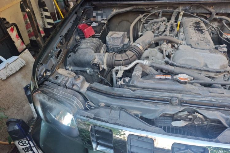 Used Suzuki Jimny 2015 1.3 MT JLX Engine Bay Right