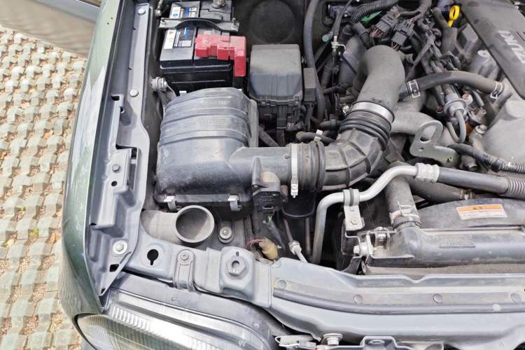 Used Suzuki Jimny 2015 1.3 AT Mode3 Navigation Edition Engine Bay Right