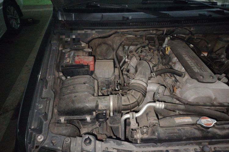 Used Suzuki Jimny 2015 1.3 AT JLX Engine Bay Right