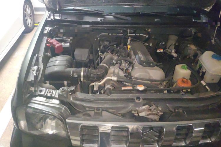 Used Suzuki Jimny 2015 1.3 AT JLX Engine Bay Right