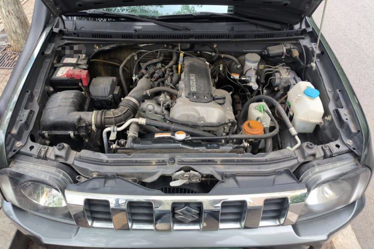 Used Suzuki Jimny 2015 1.3 AT JLX Engine Bay