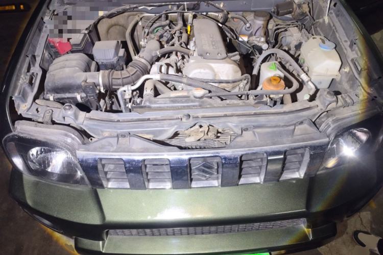 Used Suzuki Jimny 2015 1.3 AT JLX Engine Bay