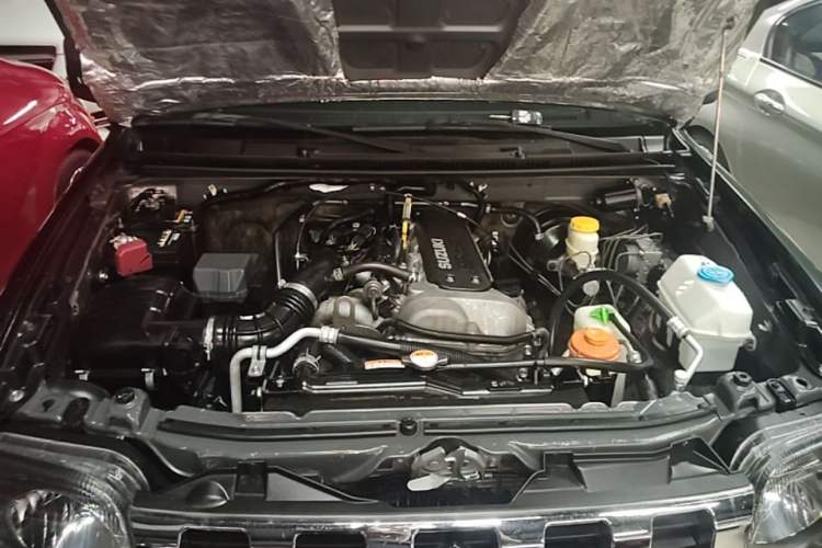Used Suzuki Jimny 2015 1.3 AT JLX Engine Bay