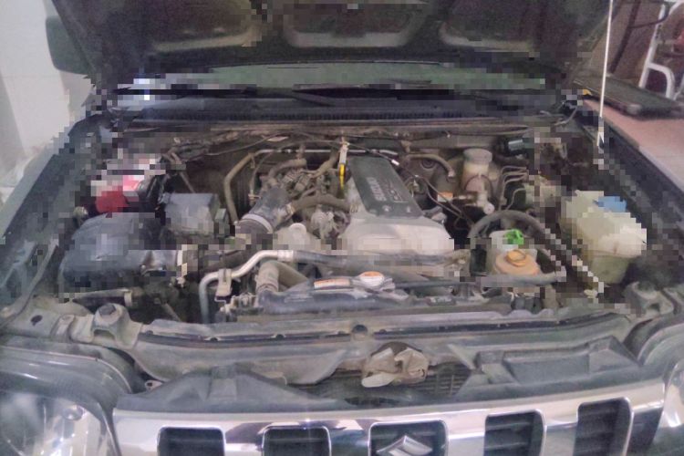 Used Suzuki Jimny 2015 1.3 AT JLX Engine Bay