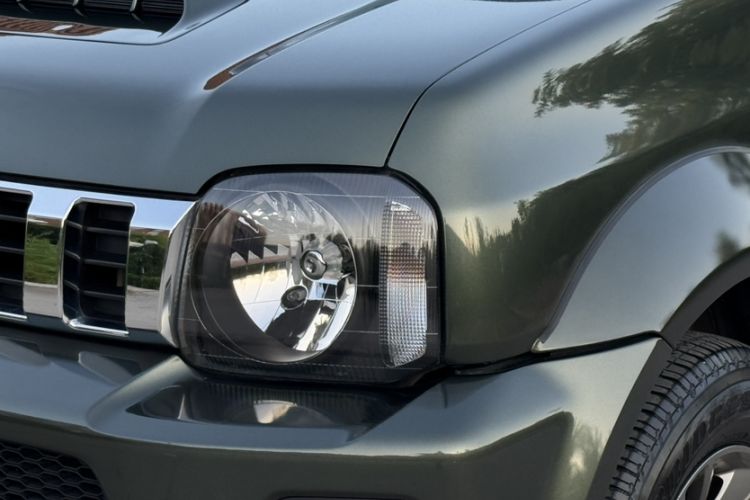 Used Suzuki Jimny 2015 1.3 AT JLX Exterior 1