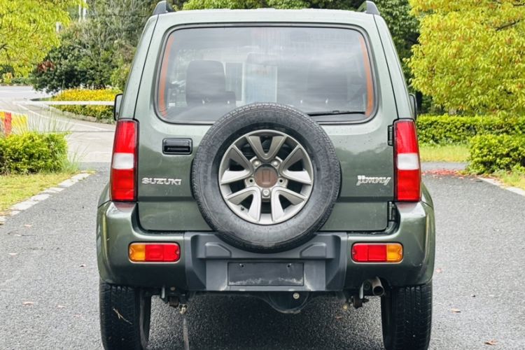 Used Suzuki Jimny 2015 1.3L AT JLX Navigation Edition Exterior 1