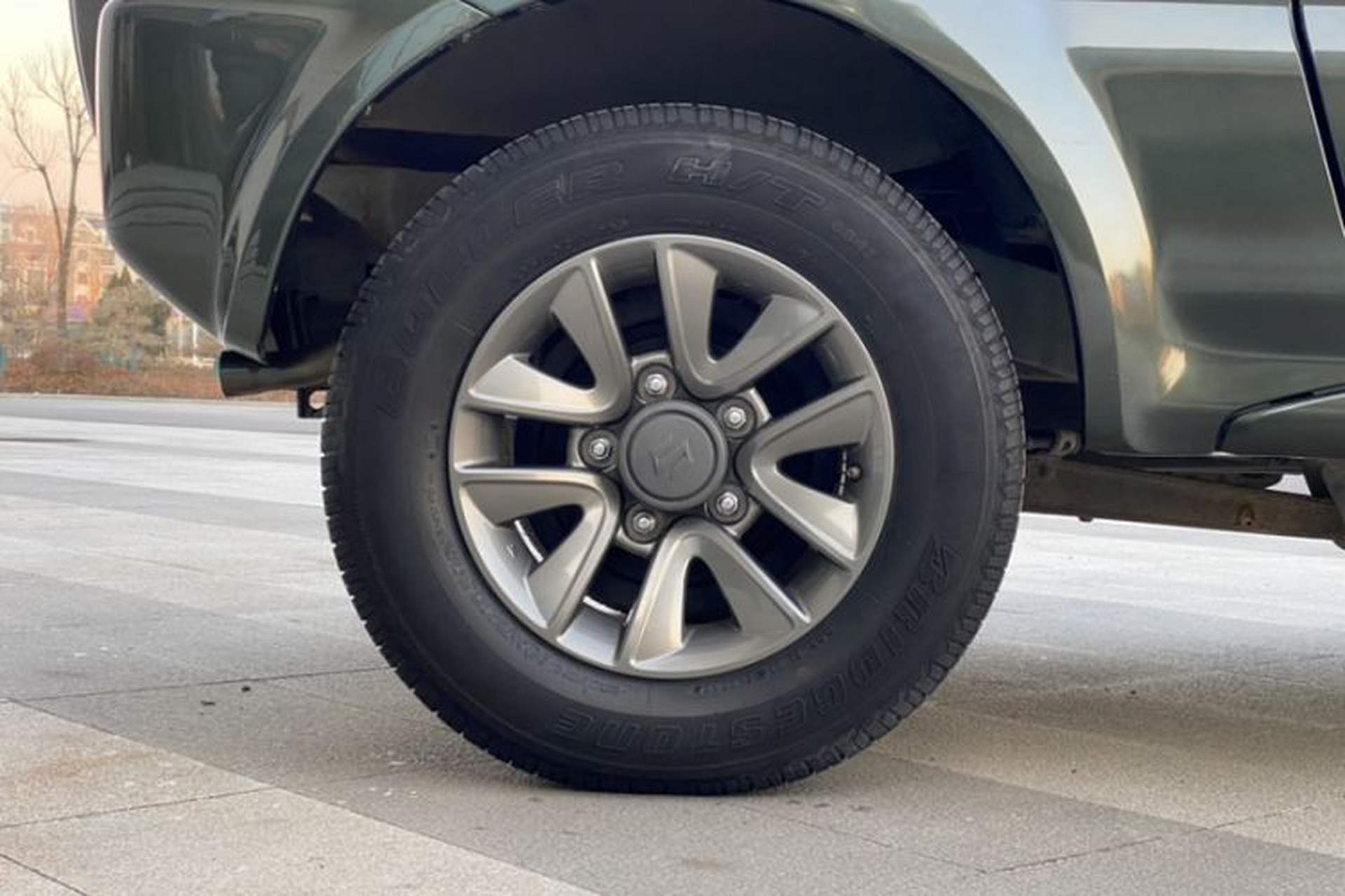 Used Suzuki Jimny 2015 1.3 AT JLX Exterior 4