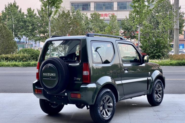 Used Suzuki Jimny 2015 1.3 AT JLX Exterior 5